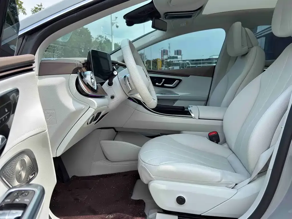 Mercedes-Benz EQE 2024 из CN, фото 2