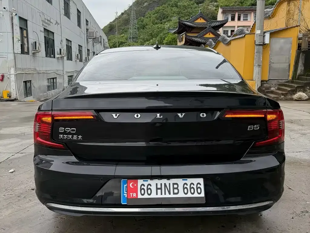 Volvo S90 2021 из CN, фото 5