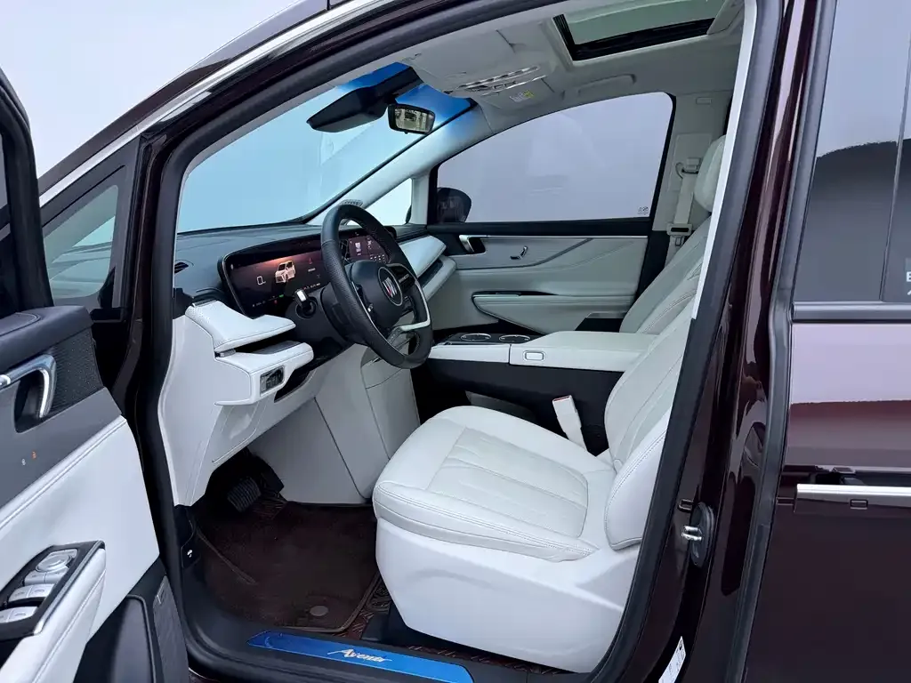 Buick GL8 Hybrid — фото 7