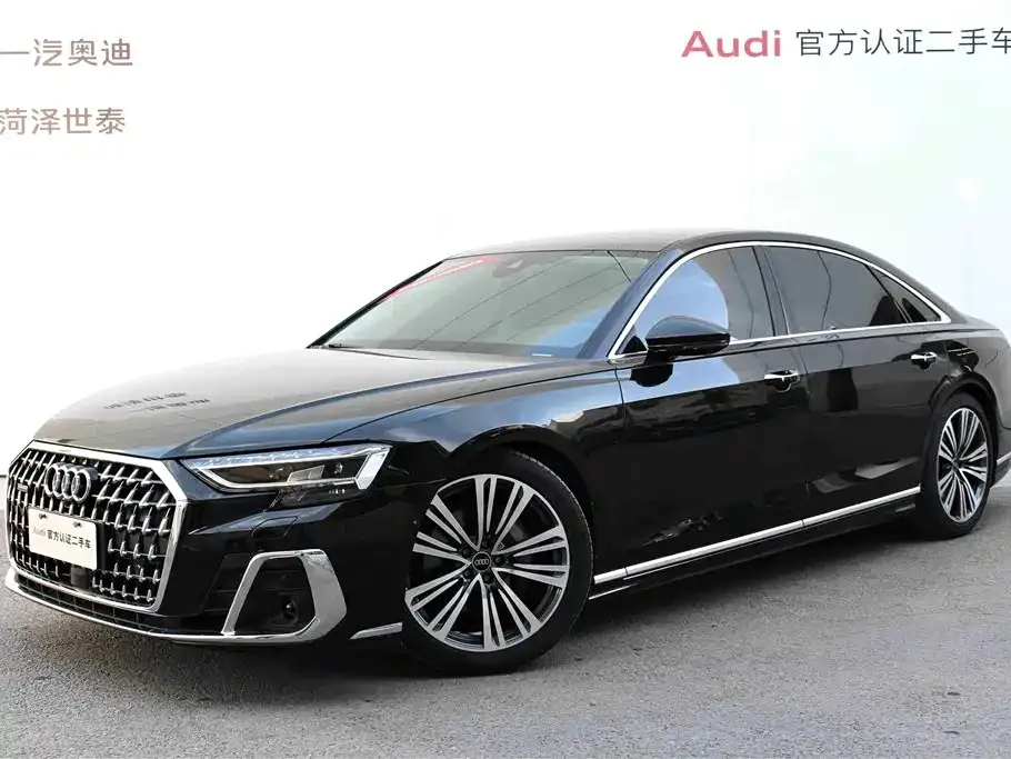 Audi A8 — фото 1