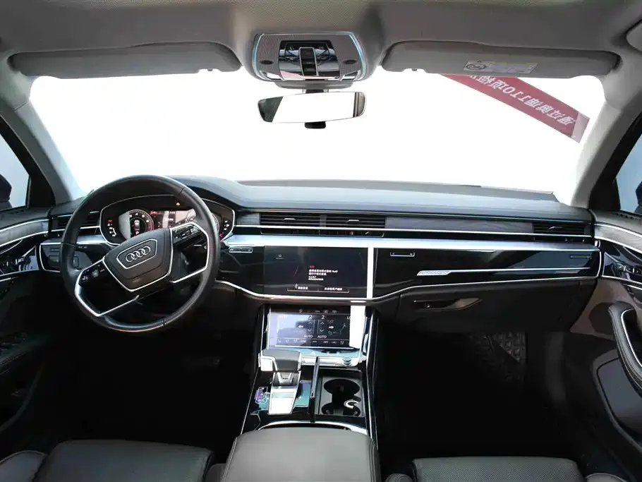 Audi A8 — фото 4