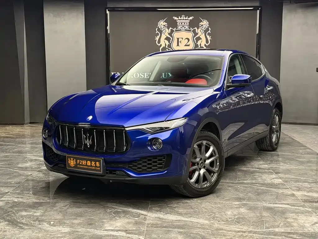 Maserati Levante — фото 1