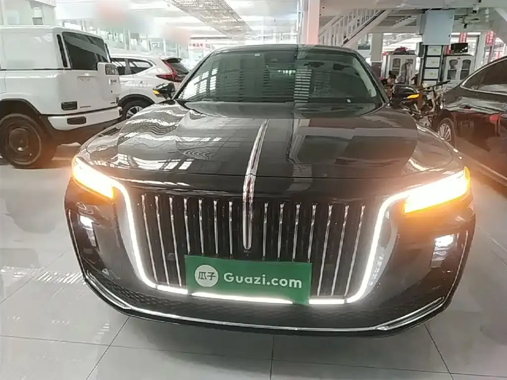 Hongqi H9 — фото 2