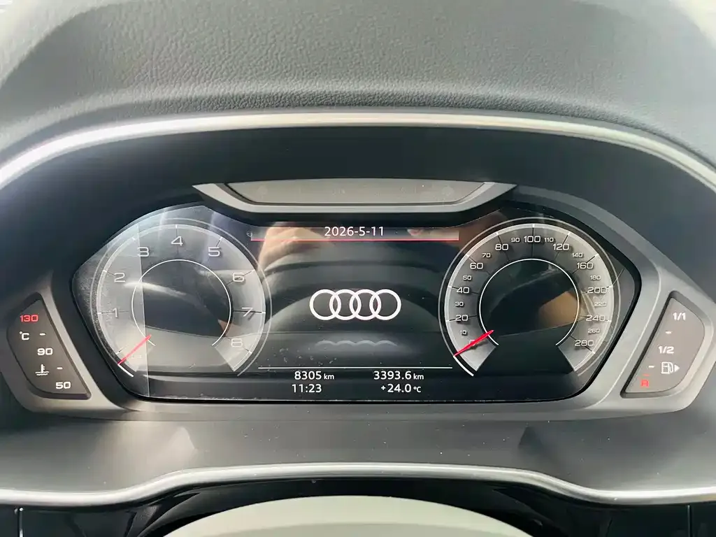 Audi Q3 — фото 8