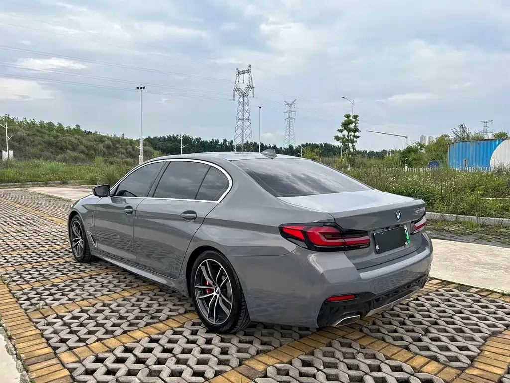 BMW 5 Series New Energy — фото 6