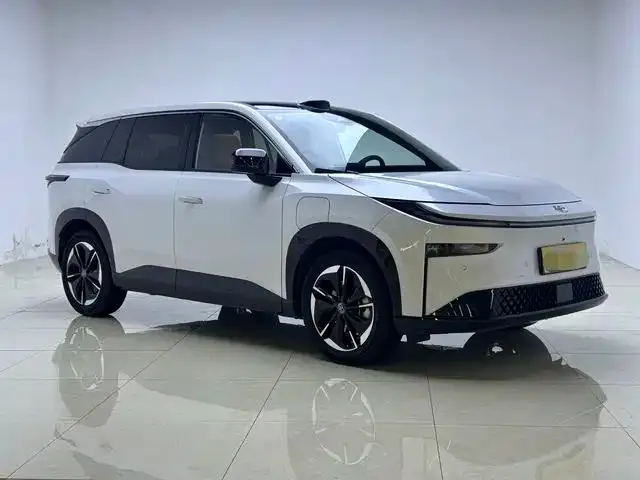 Toyota Platinum 3X 2025 из CN, фото 8