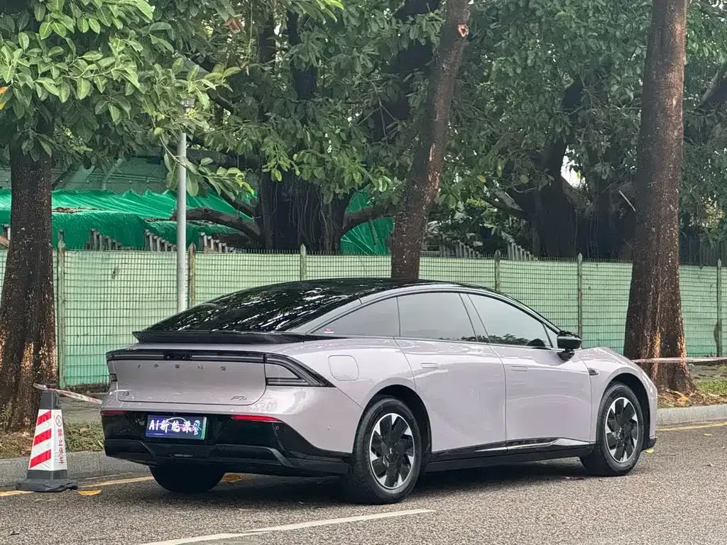 XPeng P7+ — фото 10
