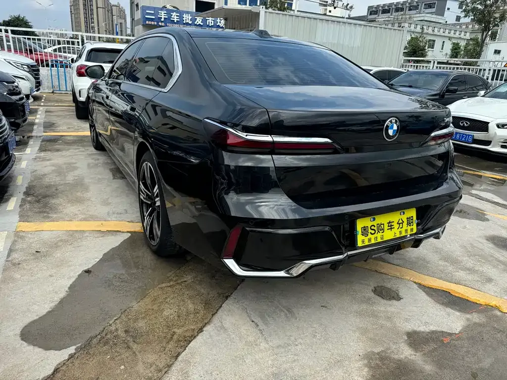BMW 7 Series 2023 из CN, фото 5