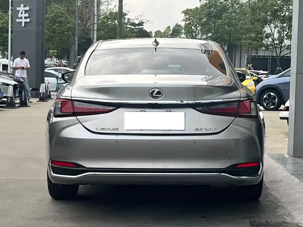 Lexus ES 2024 из CN, фото 5