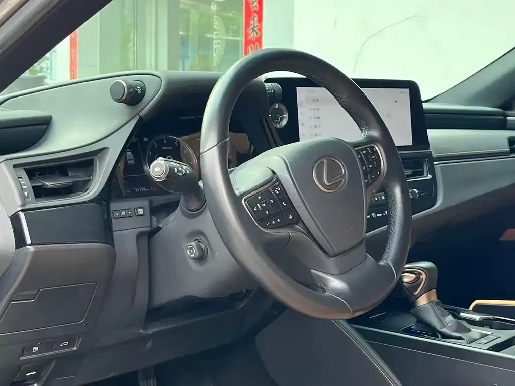 Lexus ES 2024 из CN, фото 3