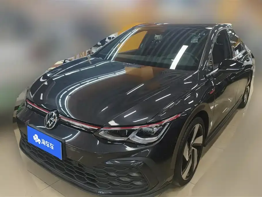 Volkswagen Golf GTI — фото 1