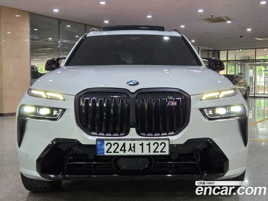 BMW X7 — фото 2