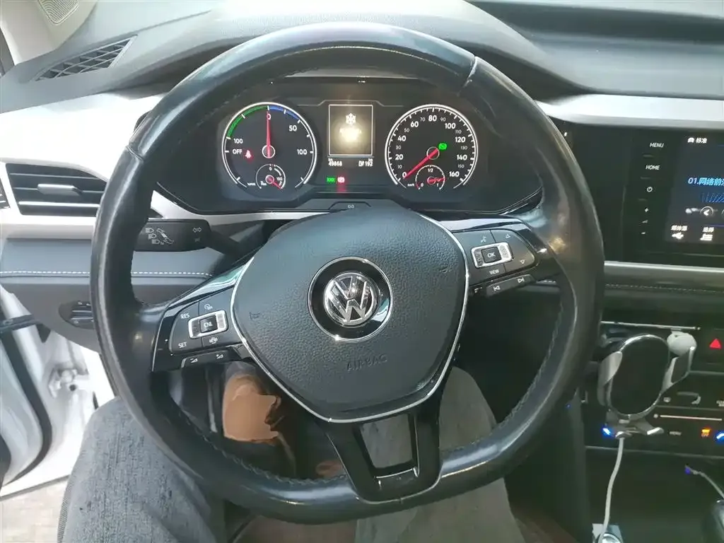 Volkswagen Tharu New Energy 2021 из CN, фото 5