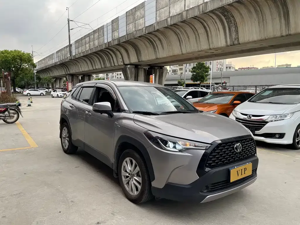 Toyota Corolla Cross — фото 4