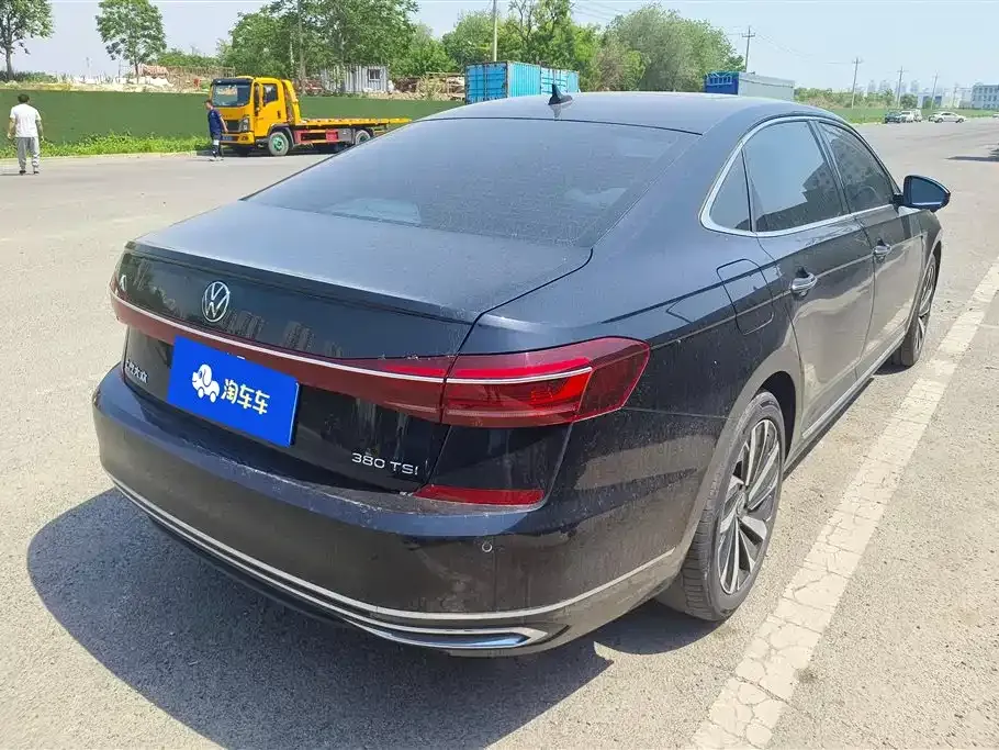 Volkswagen Passat — фото 7