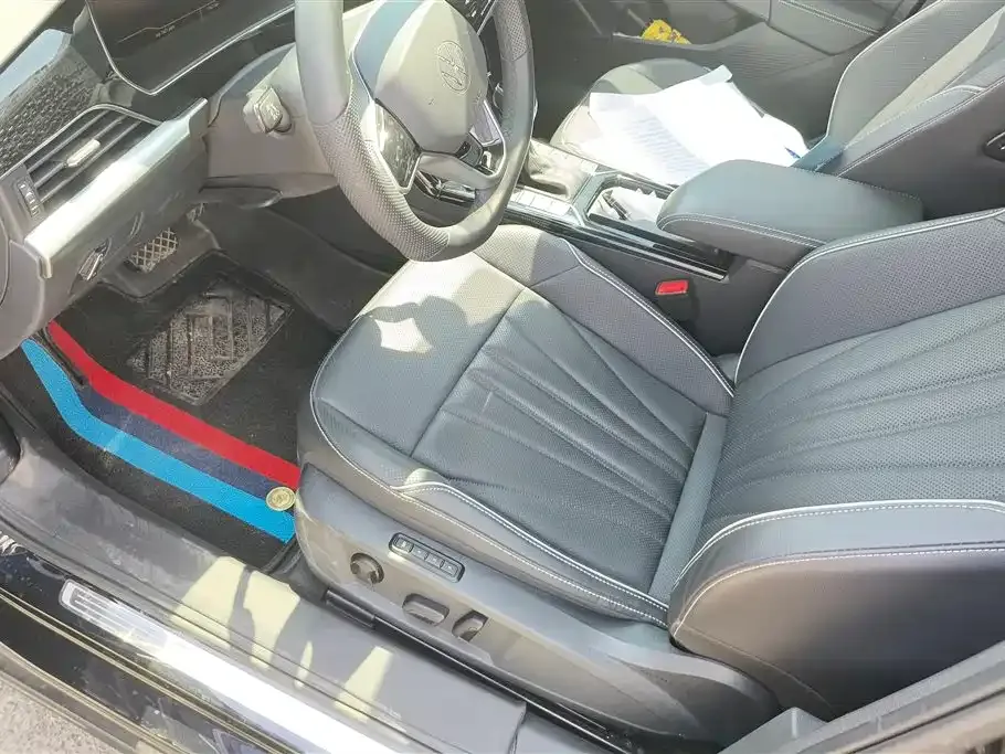 Volkswagen Passat — фото 4