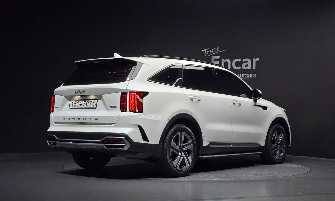 Kia Sorento — фото 10