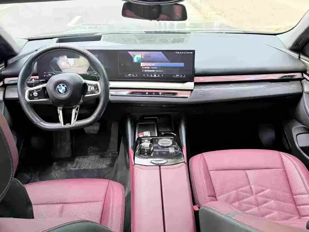 BMW 5 Series — фото 5