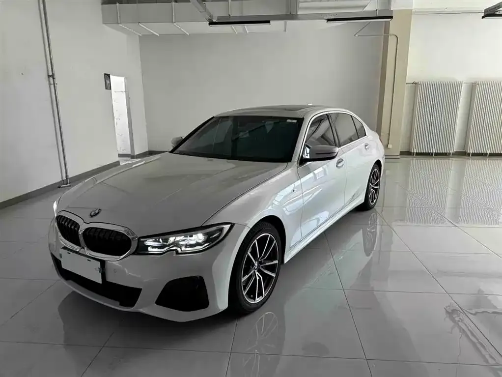 BMW 3 Series — фото 1