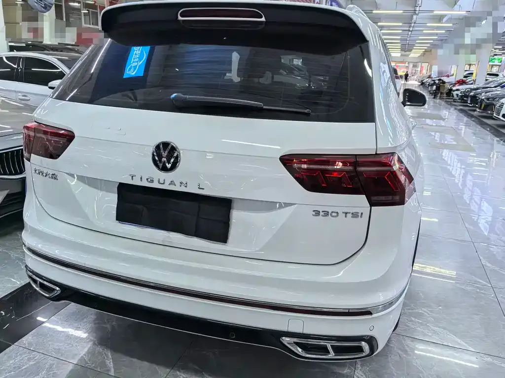 Volkswagen Tiguan L — фото 6