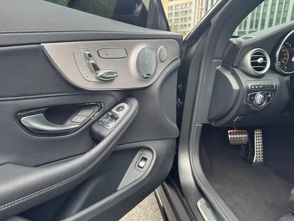 Mercedes-Benz C-Class AMG — фото 7