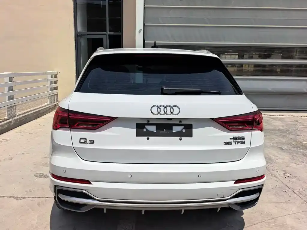 Audi Q3 — фото 6
