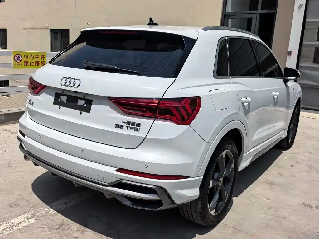 Audi Q3 — фото 5