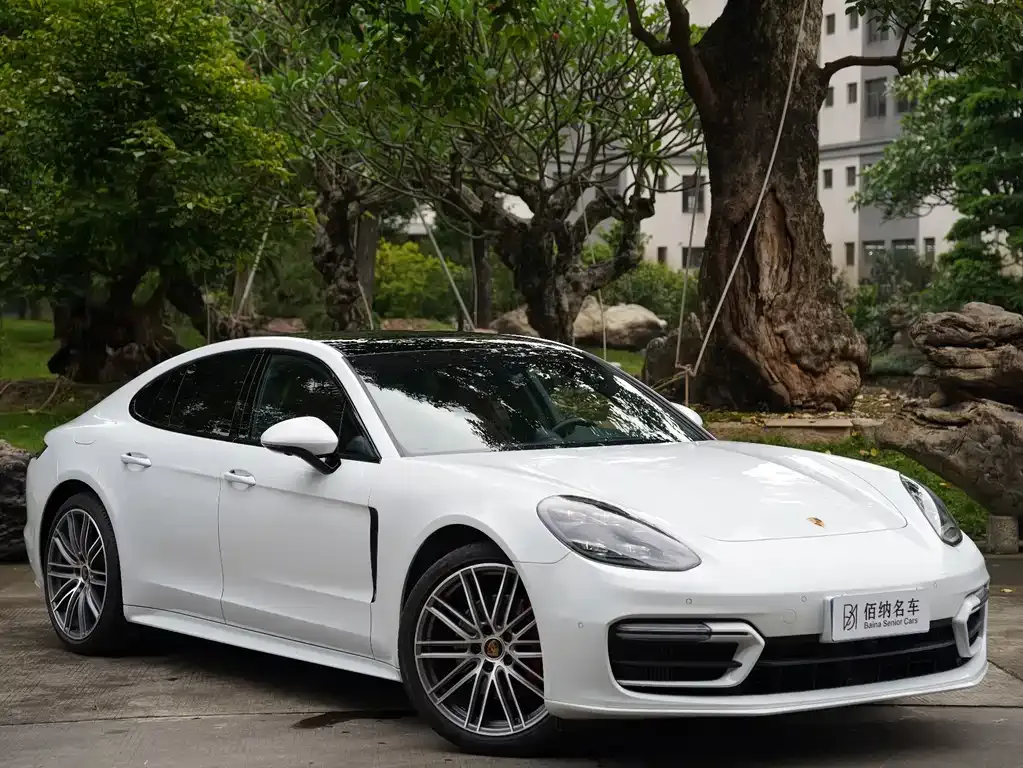 Porsche Panamera — фото 9