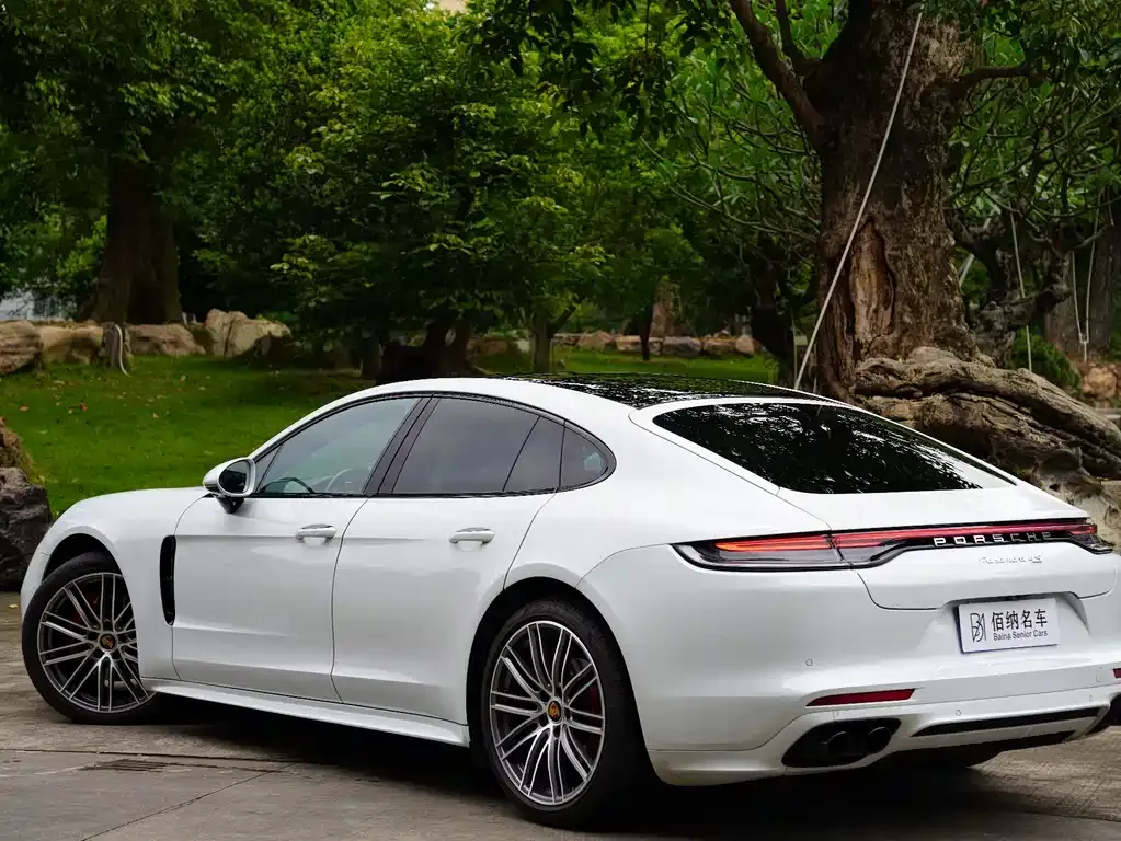 Porsche Panamera — фото 10