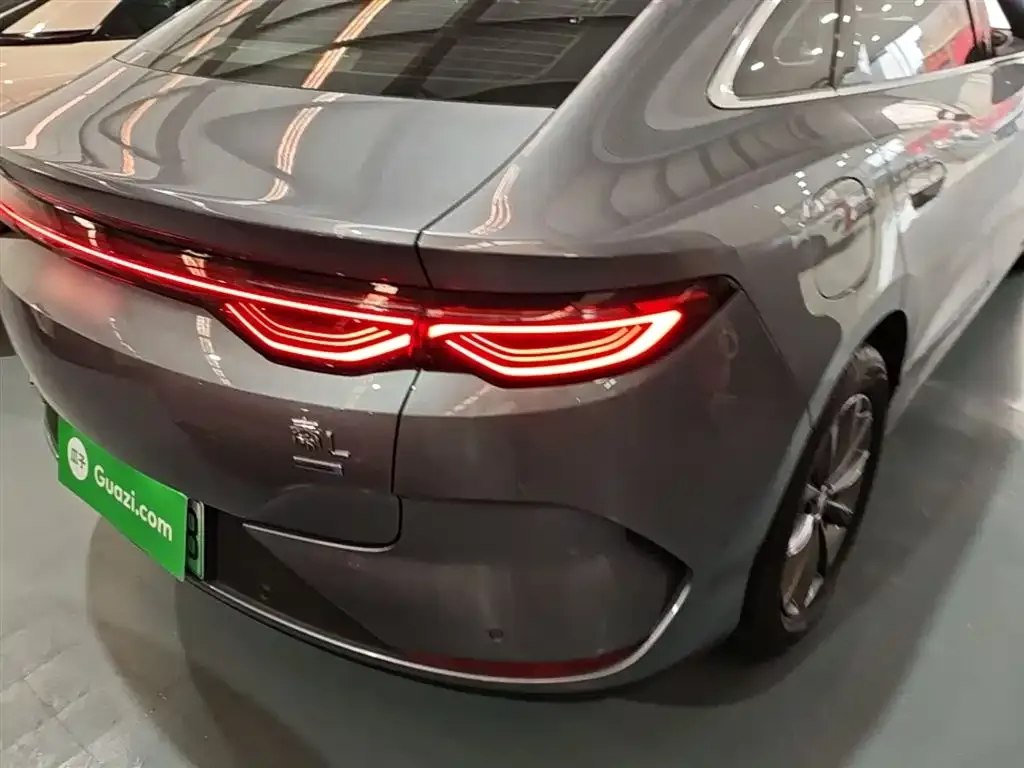 BYD Qin L — фото 4