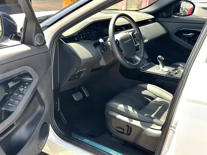 Land Rover Evoque — фото 3