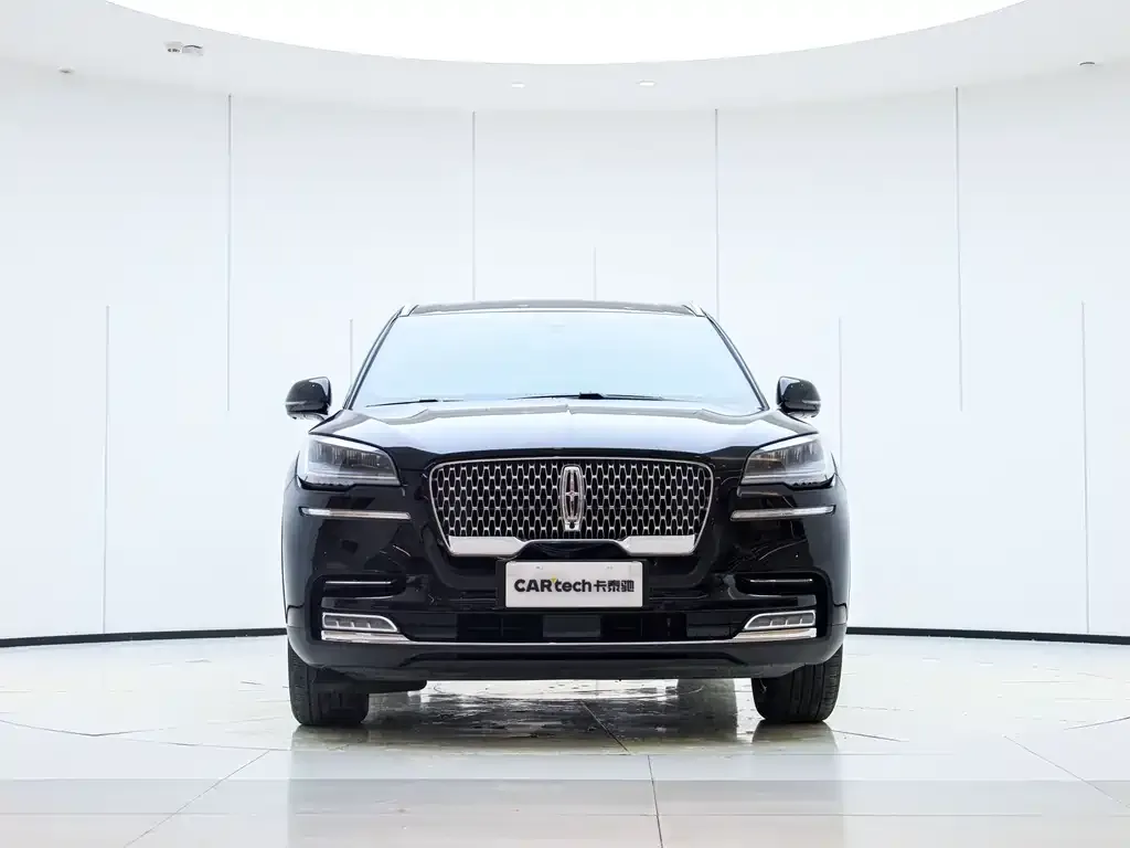 Lincoln Aviator — фото 9