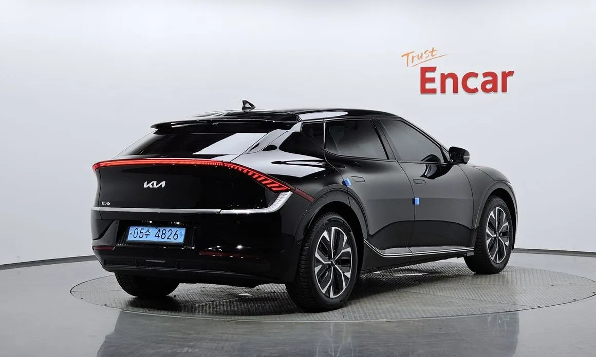 Kia EV6 — фото 5