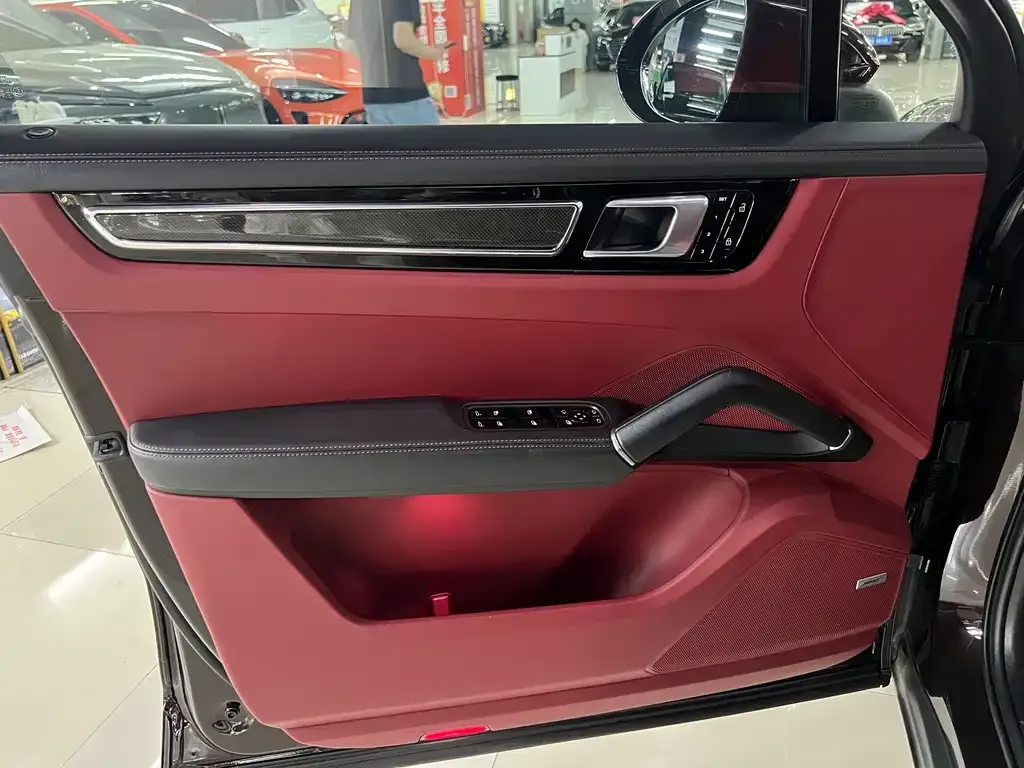 Porsche Cayenne 2021 из CN, фото 3