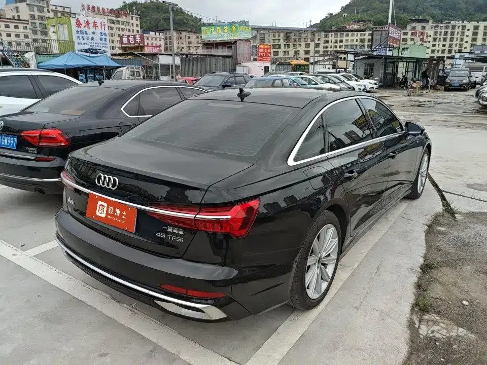 Audi A6L — фото 7