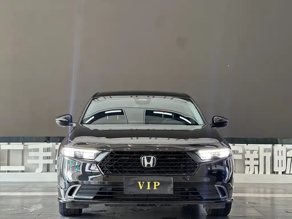 Honda Accord — фото 7