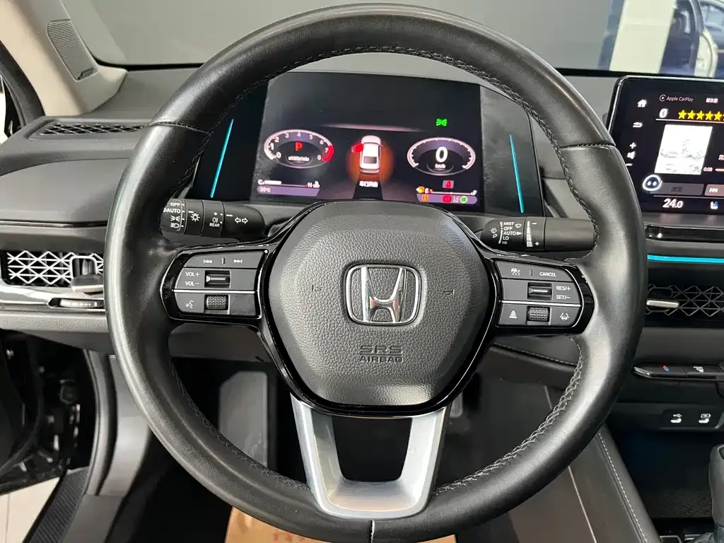 Honda Accord — фото 9