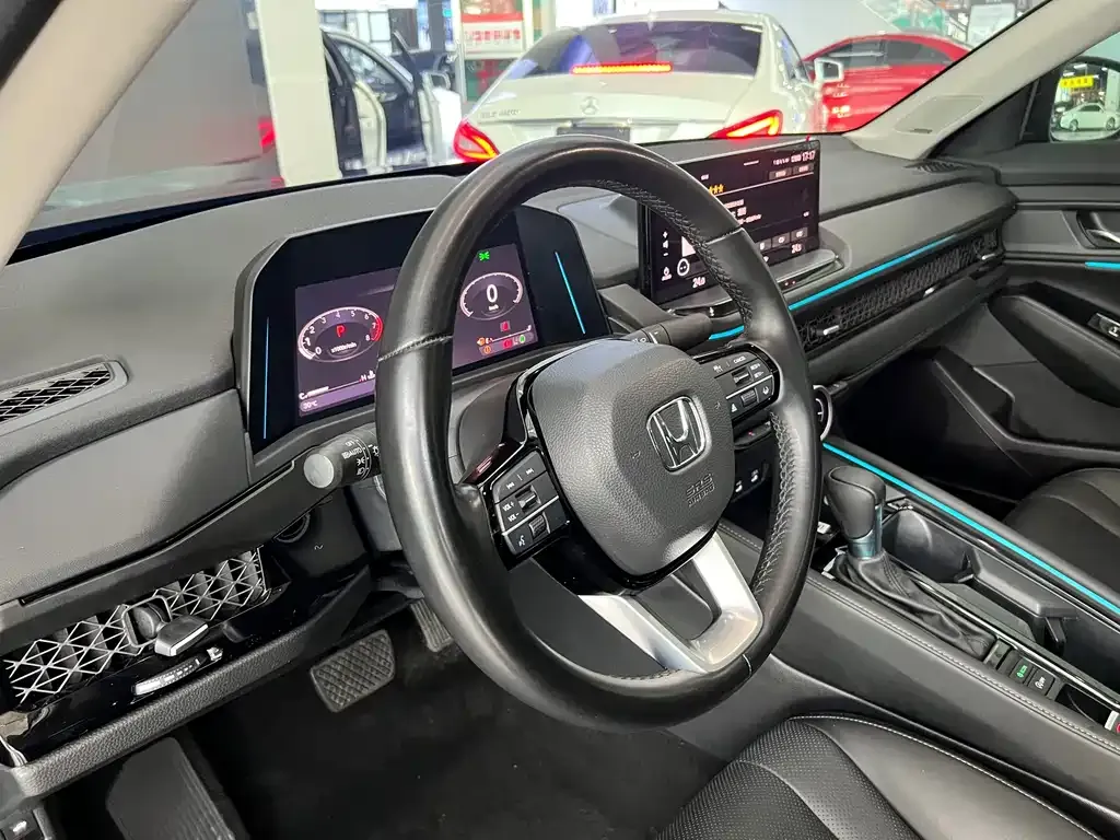 Honda Accord — фото 3