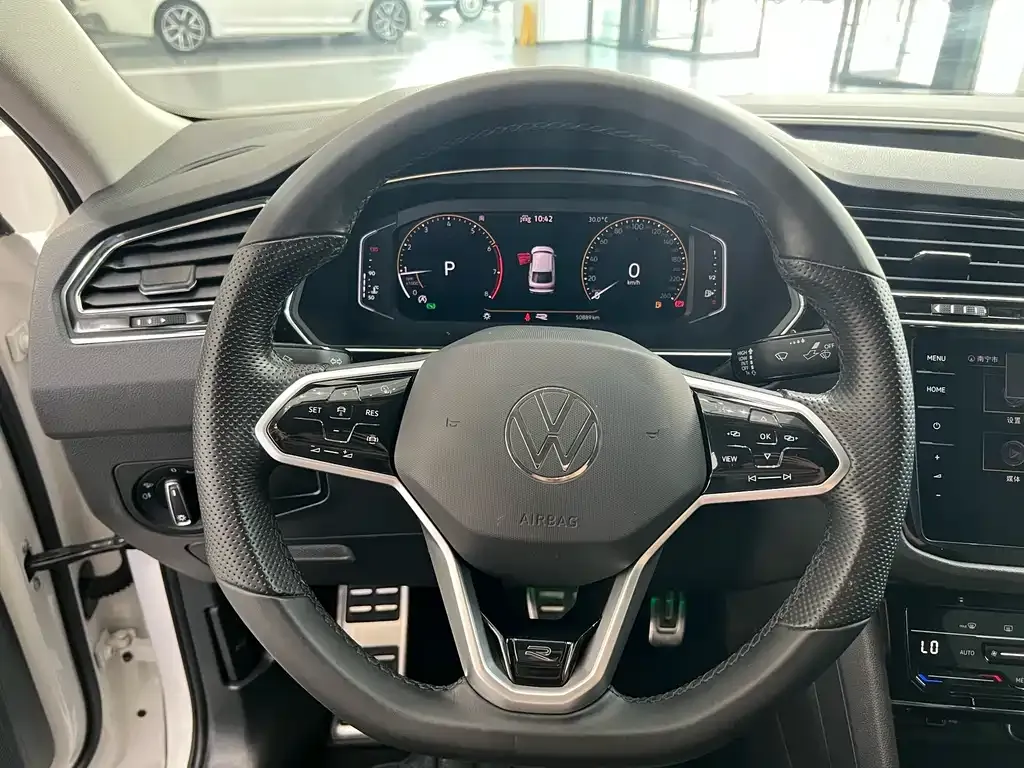 Volkswagen Tiguan X 2021 из CN, фото 9