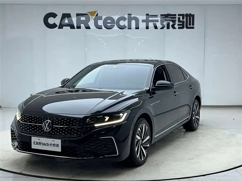 Volkswagen Passat — фото 2