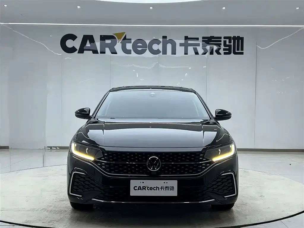 Volkswagen Passat — фото 9