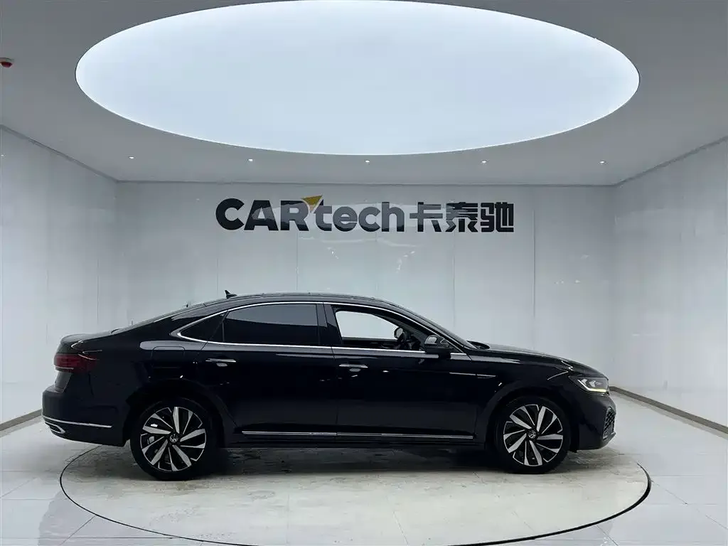 Volkswagen Passat — фото 8