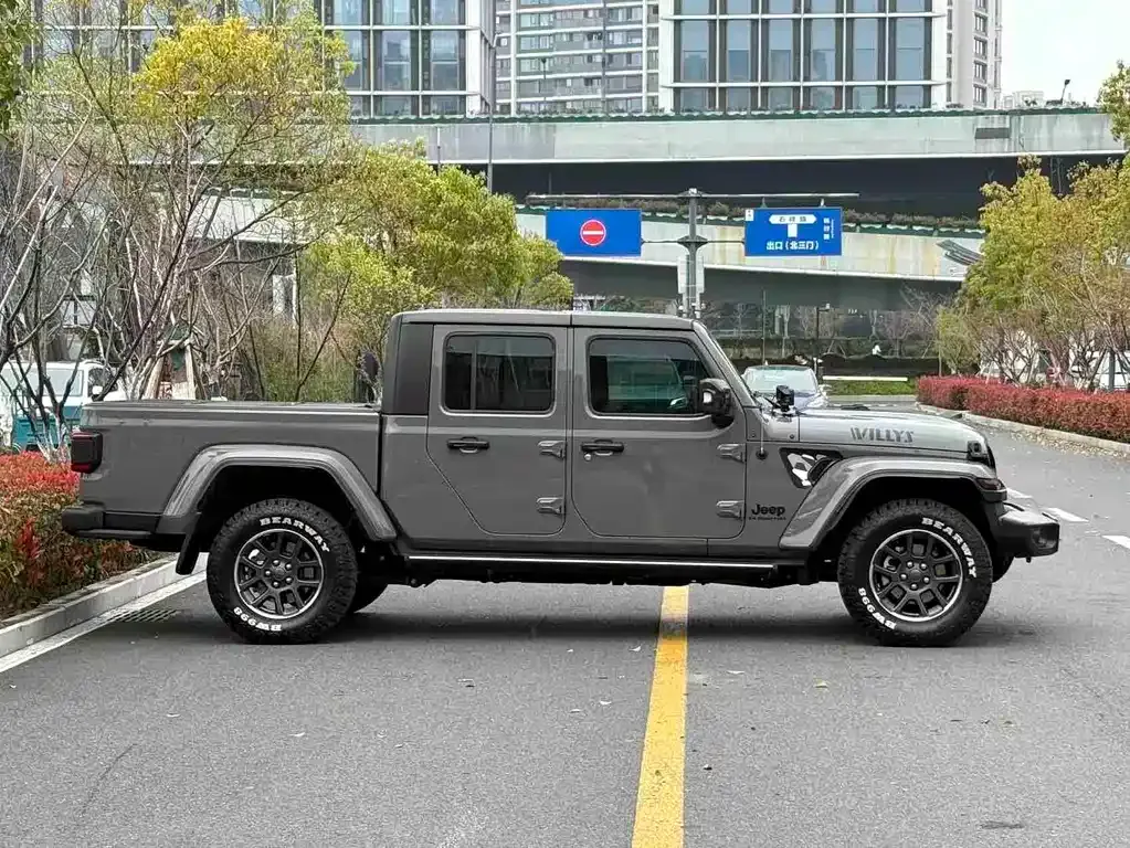 Jeep Gladiator — фото 5