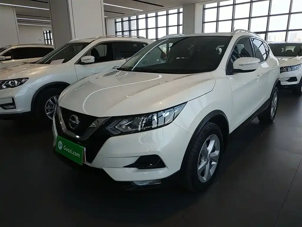 Nissan Qashqai — фото 5