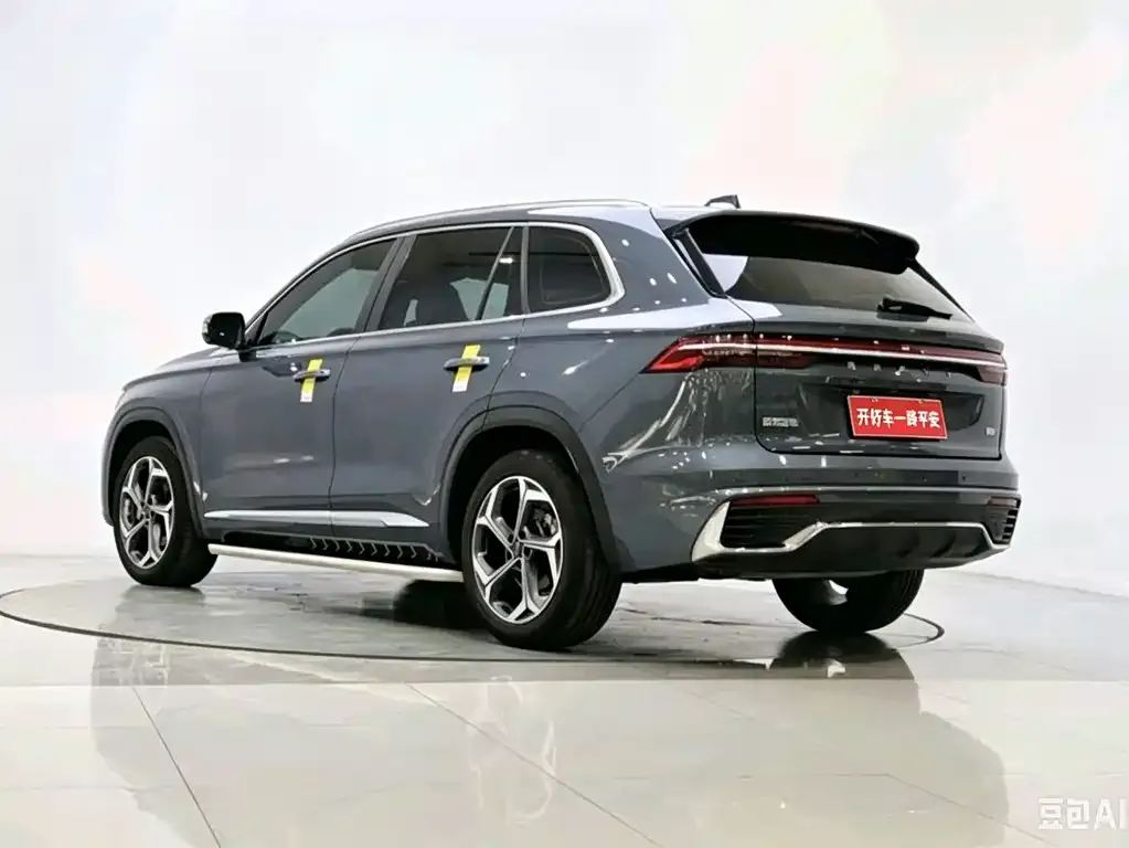 Geely Xingyue L — фото 6