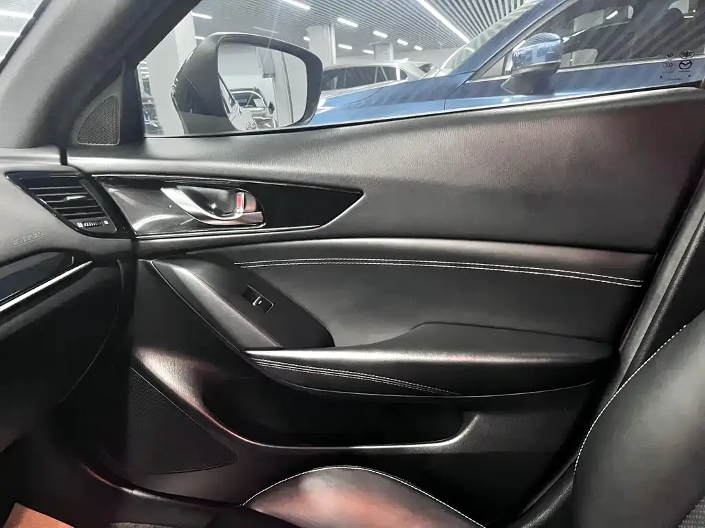Mazda CX-4 2021 из CN, фото 8