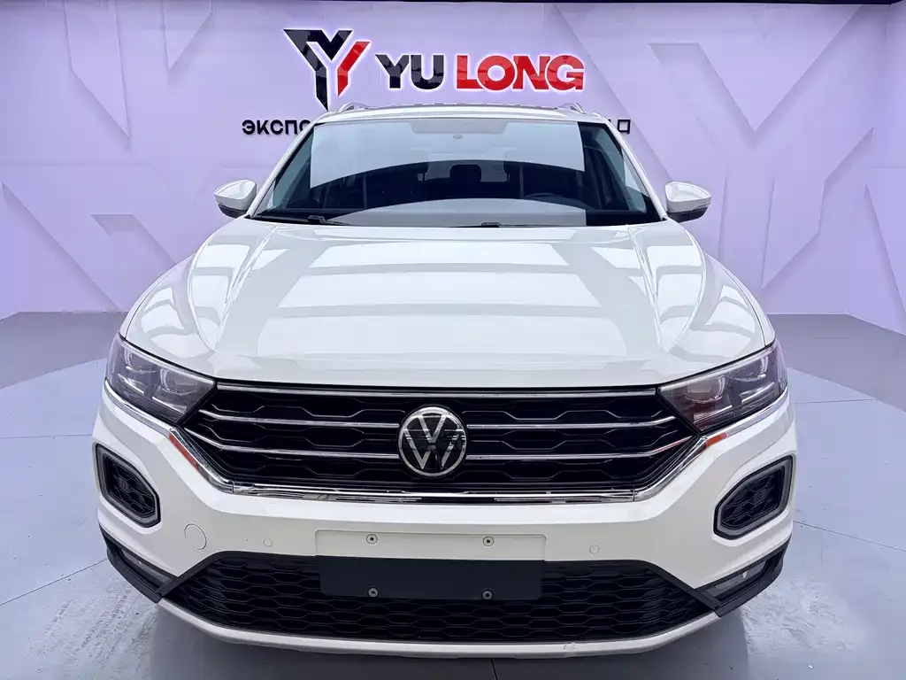 Volkswagen T-Roc — фото 1