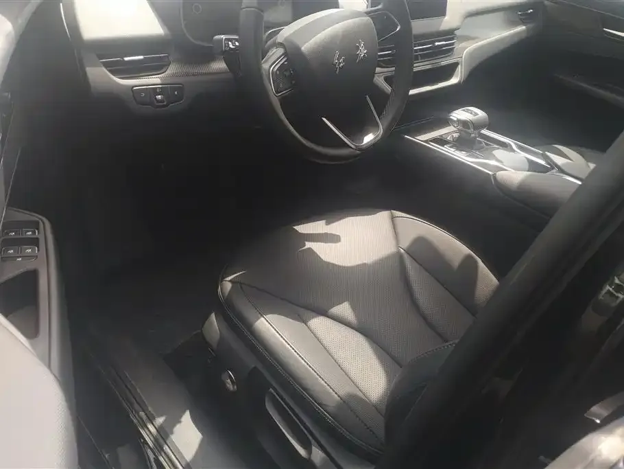 Hongqi E-QM5 2023 из CN, фото 3