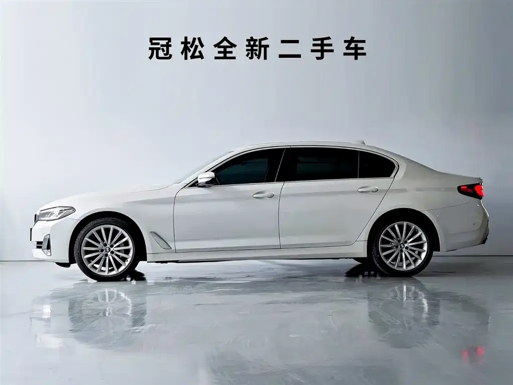 BMW 5 Series — фото 10