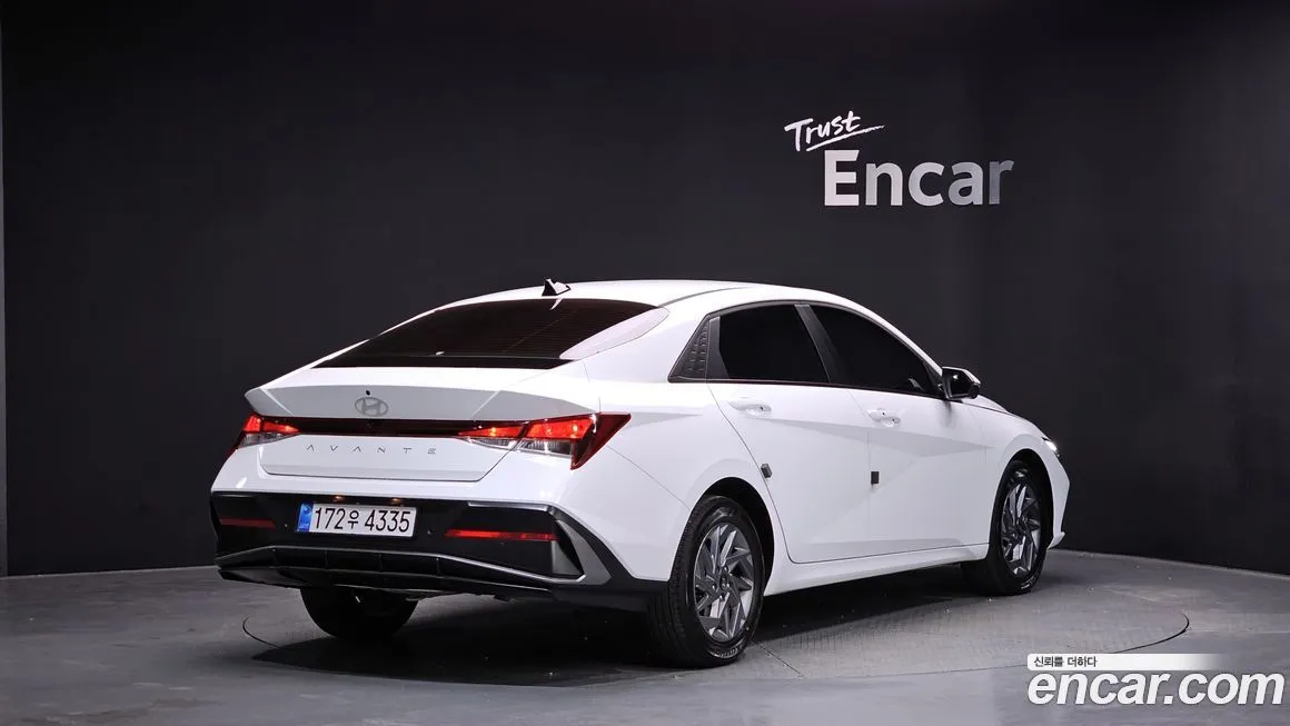 Hyundai AVANTE — фото 2
